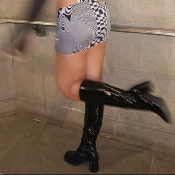 FUNTAISMA Black Knee High Boot - Picture 4 of 11